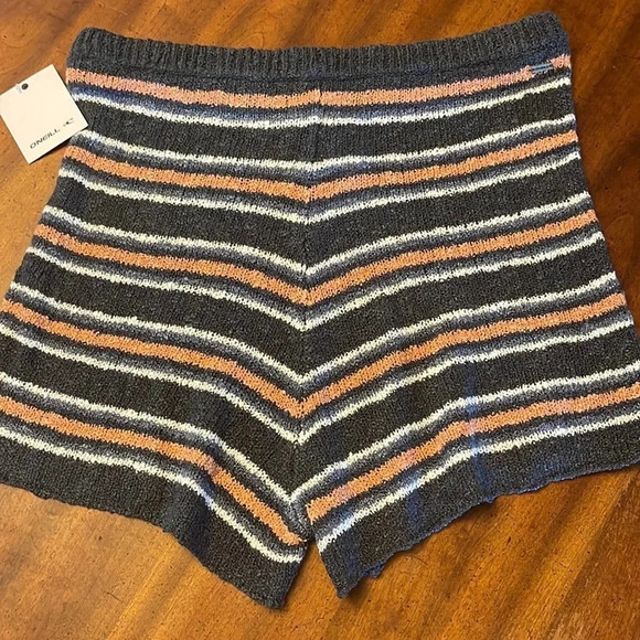 NWT!! O’Neill - CAMDEN STRIPE SHORTS - Size L - Picture 8 of 9